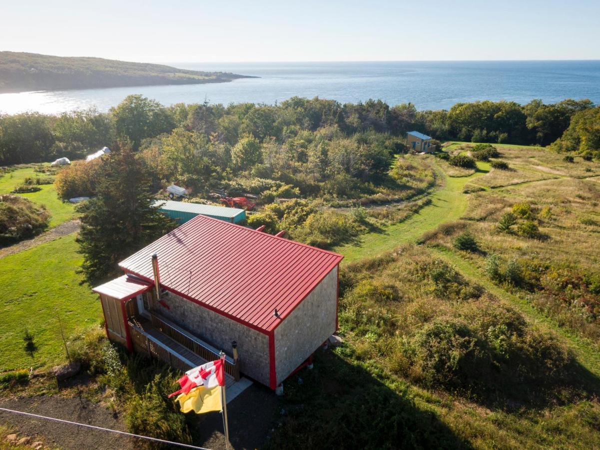 Maregold Centre - Juniper Cabin And Rose Cabin Victoria Beach Bagian luar foto