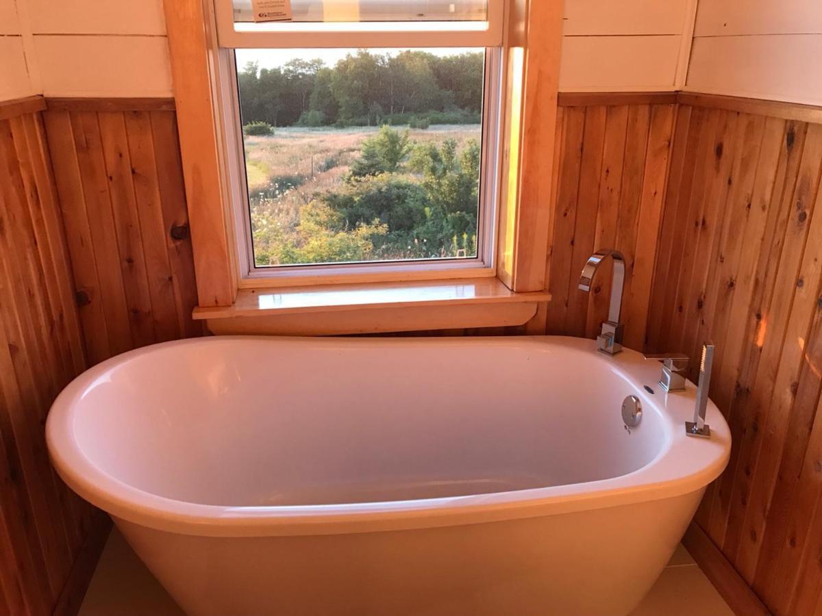 Maregold Centre - Juniper Cabin And Rose Cabin Victoria Beach Bagian luar foto