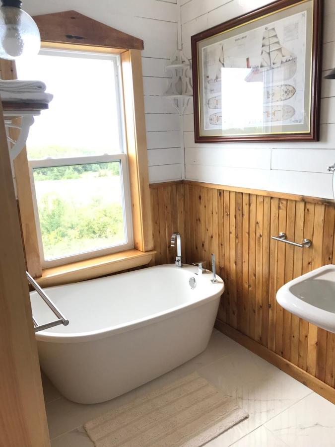 Maregold Centre - Juniper Cabin And Rose Cabin Victoria Beach Bagian luar foto