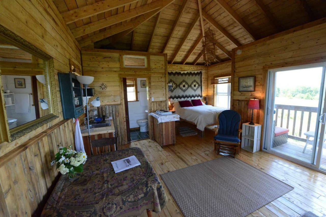 Maregold Centre - Juniper Cabin And Rose Cabin Victoria Beach Bagian luar foto